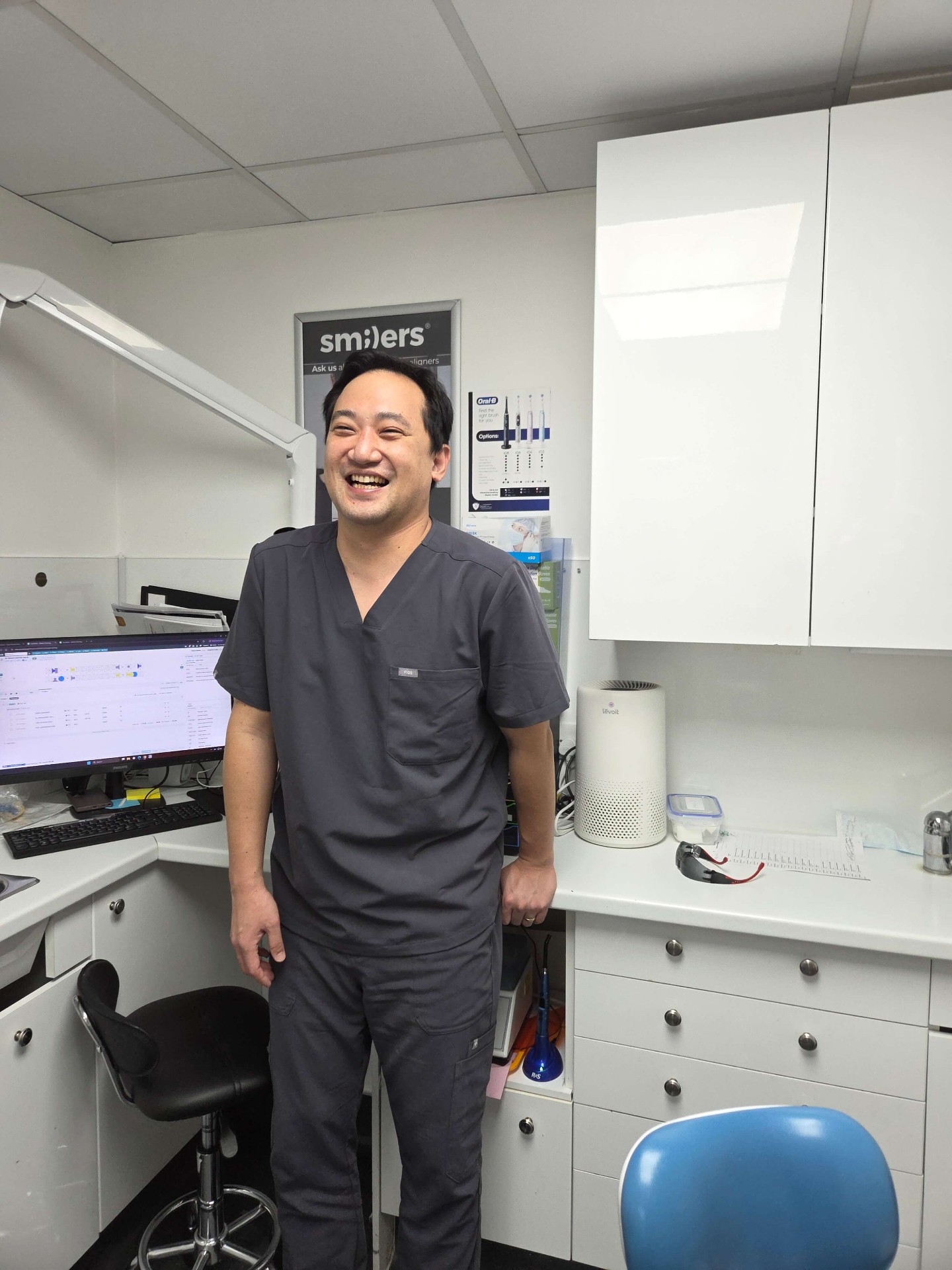 Friendly dentist at Wandsworth Dental Centre